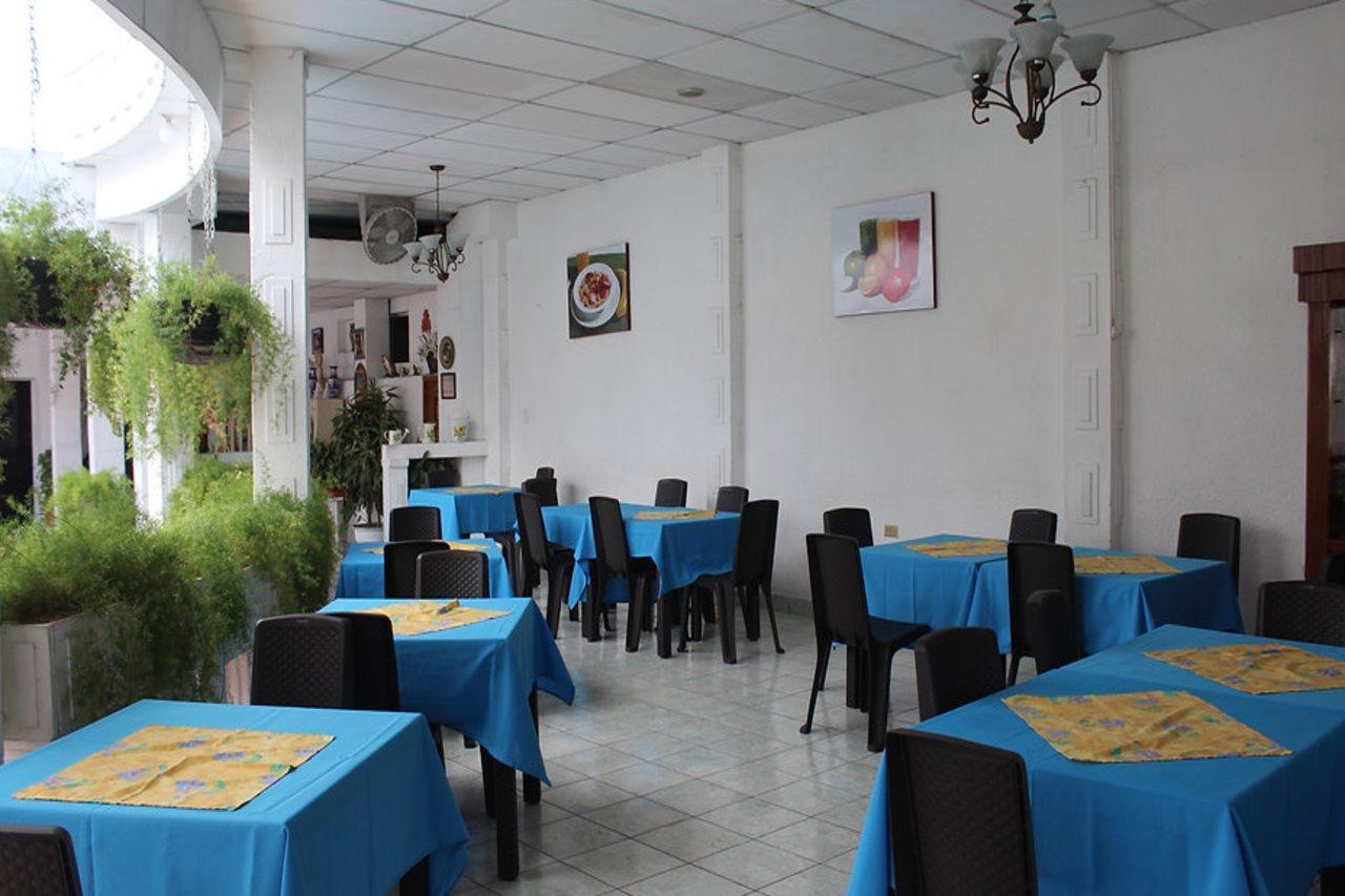 Hotel Grecia Real San Salvador Exterior foto