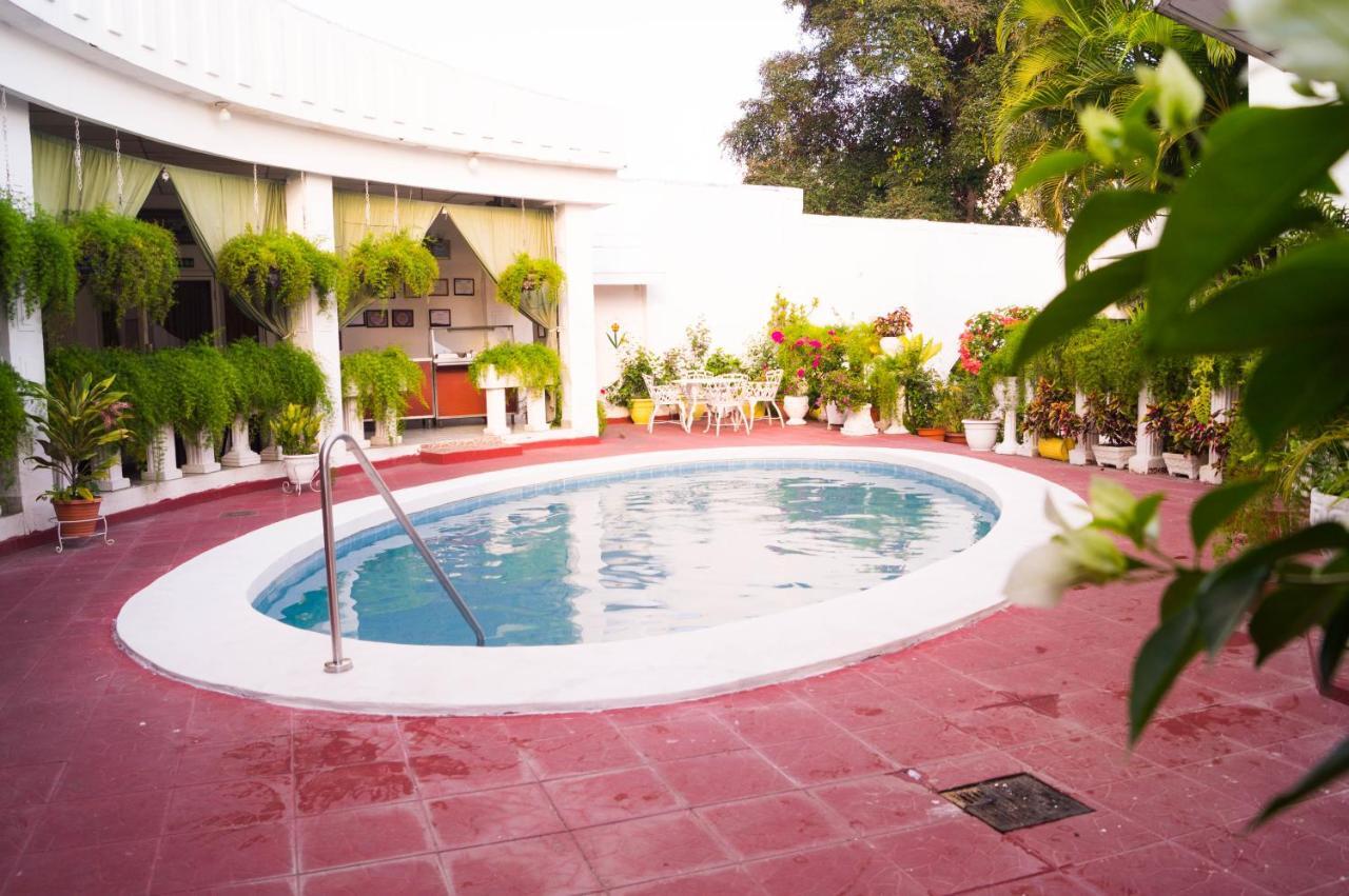 Hotel Grecia Real San Salvador Exterior foto