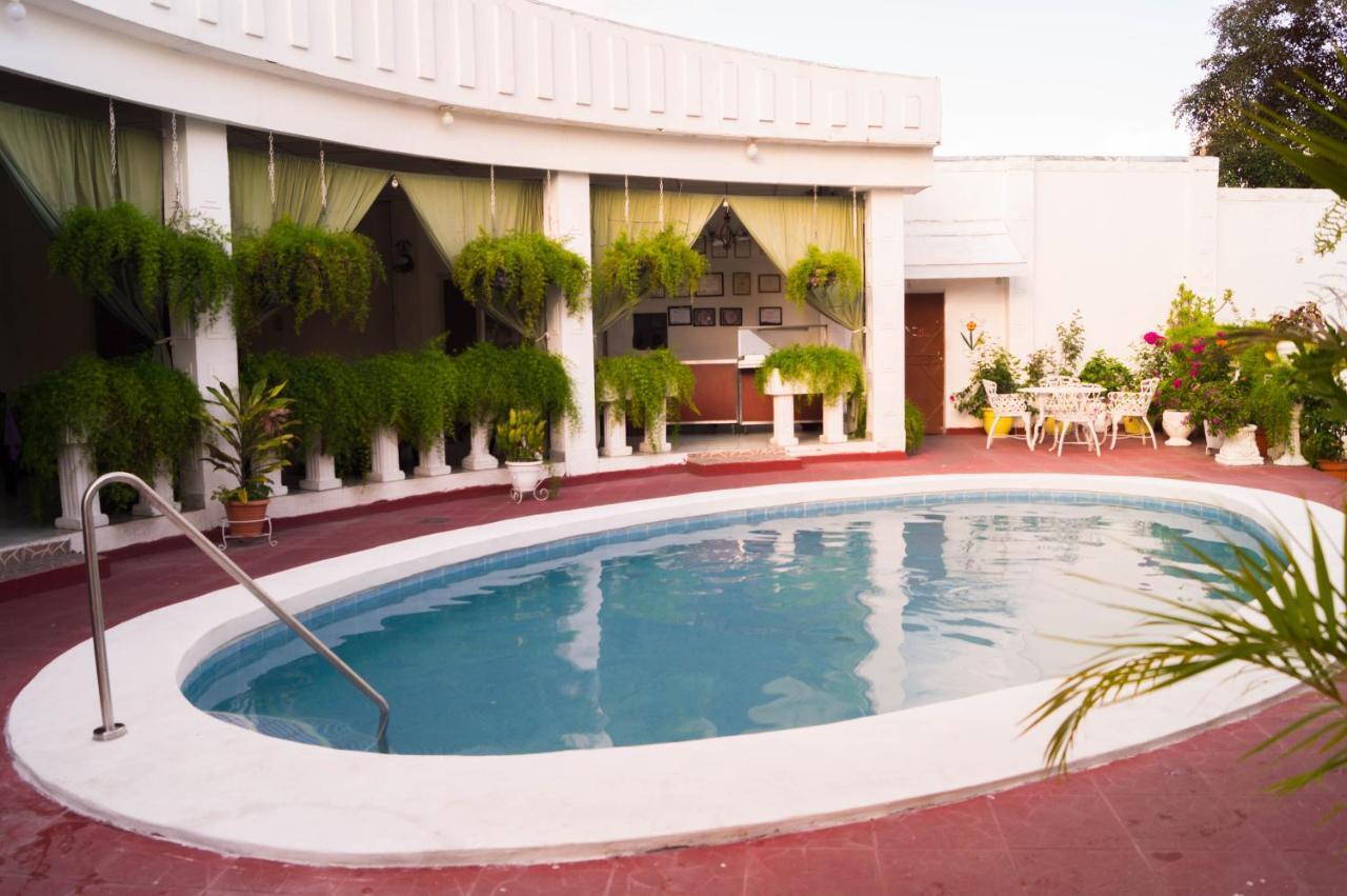 Hotel Grecia Real San Salvador Exterior foto